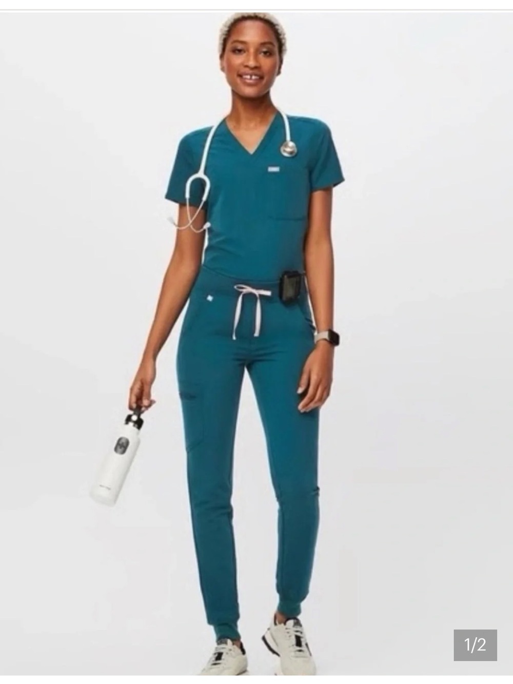 FIGS Scrubs Set - Picture 2 of 3